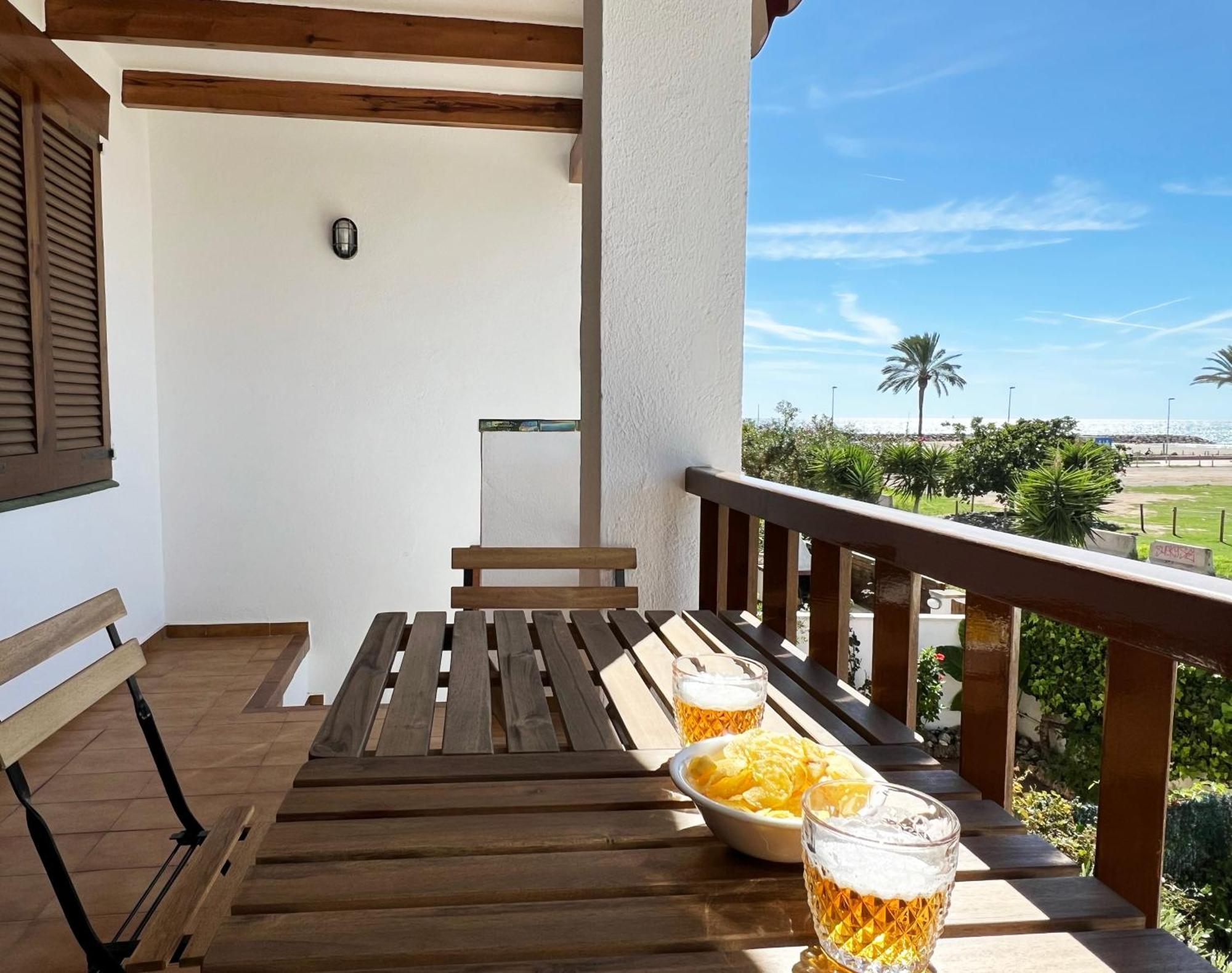 Espectacular Sunny House In The Beach Cunit Esterno foto
