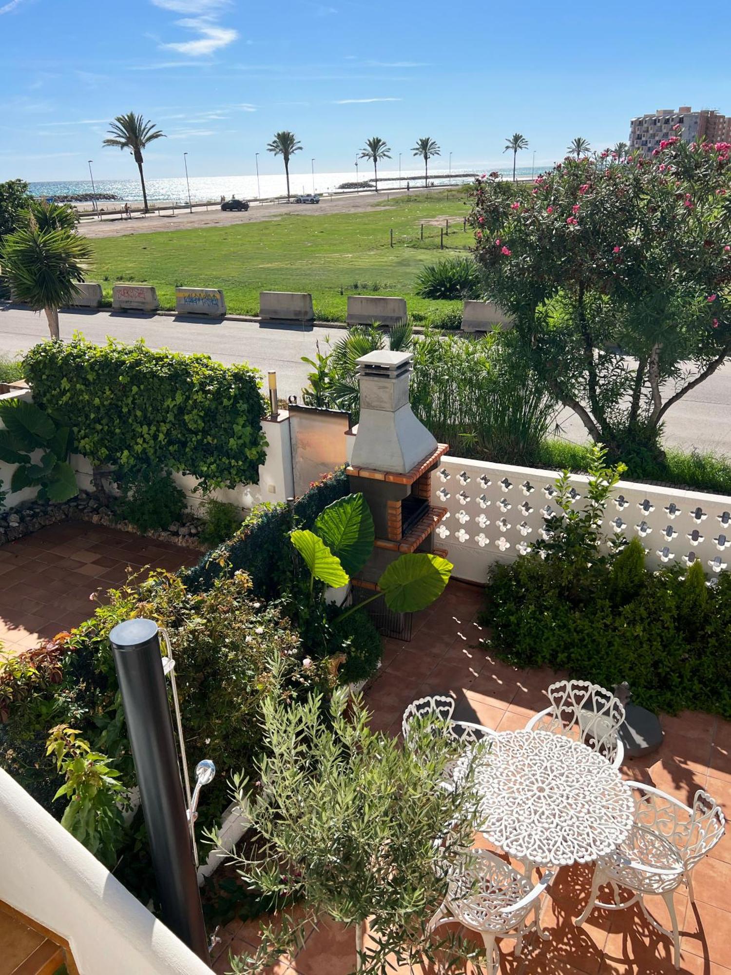 Espectacular Sunny House In The Beach Cunit Esterno foto