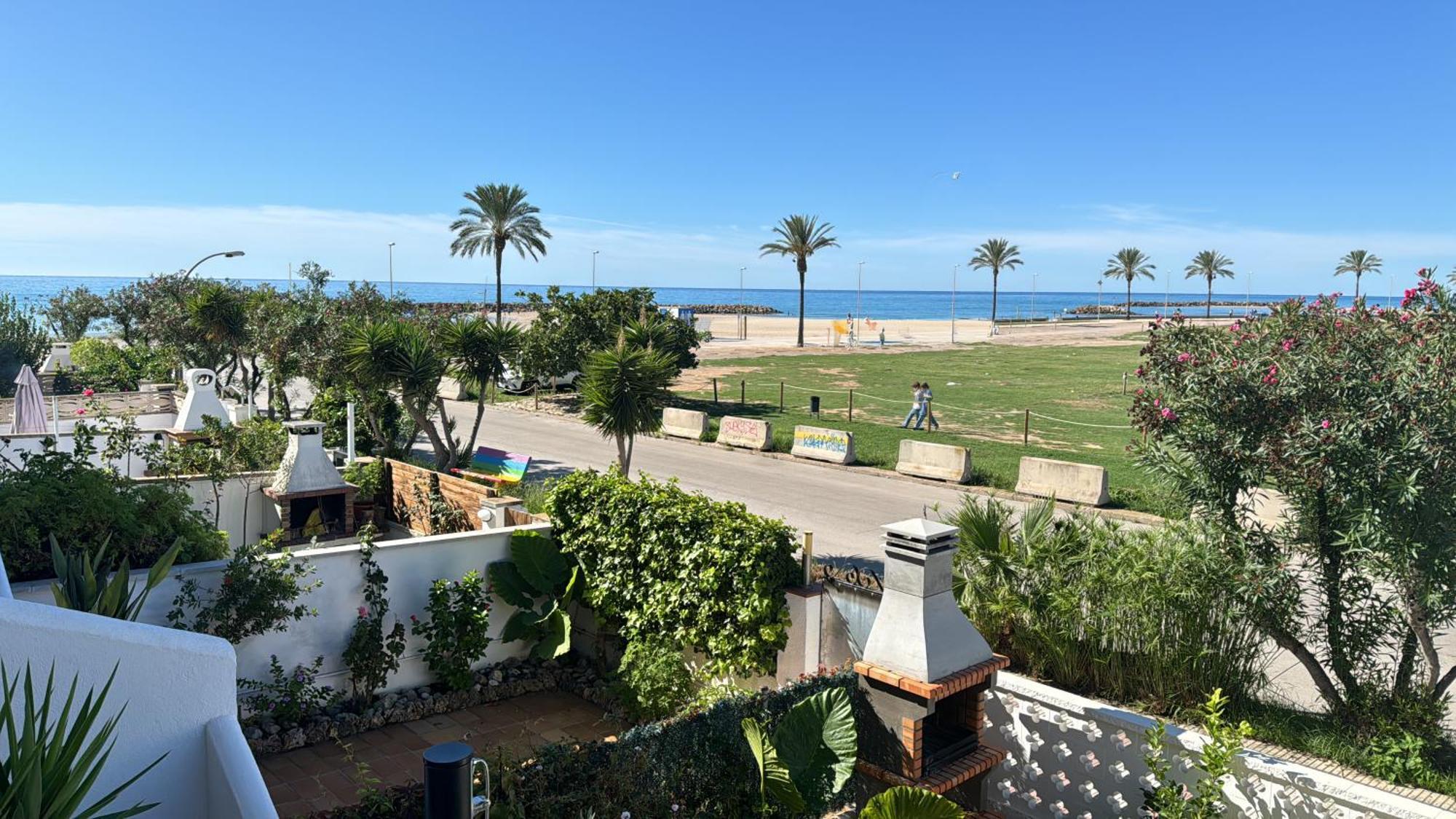 Espectacular Sunny House In The Beach Cunit Esterno foto